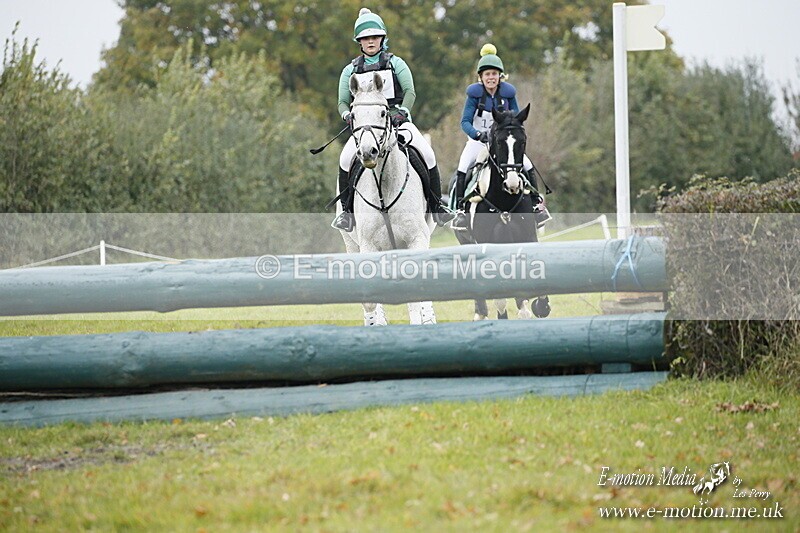 WWHT 181020 WWHT 181020 1528 - WWEC Intermediate Pairs (0.90m) 18/10/20