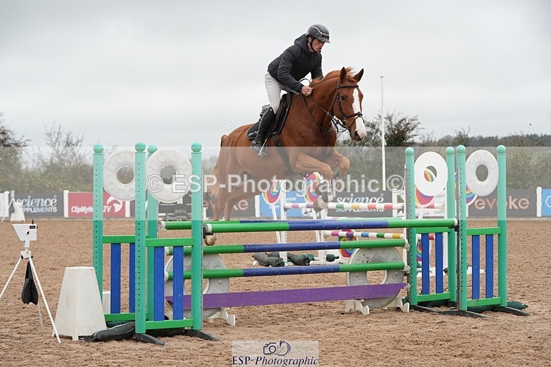 251109-110911-03488 - Cls 20 Newcomers and 1.10m Open