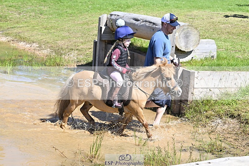 240728B-111516-01291 - Gemma's Group XC