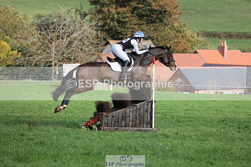 241025-124626-08153 - 109-Amber.Williams-THE.EMERALD.LILY