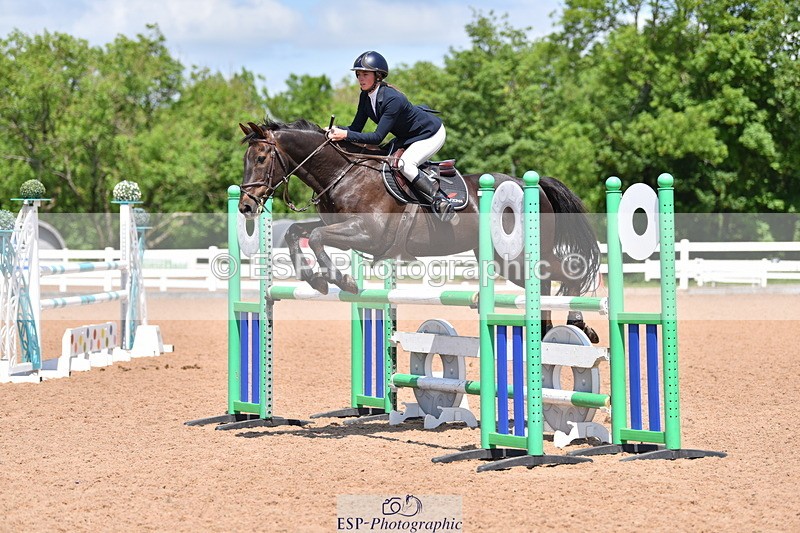 230531A-124056-00359 - Cls 4 Newcomers & 1.10m Open