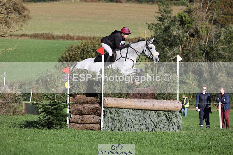 241025-111418-06435 - 014-Lizzie.Luxton-ST.TROPEZ