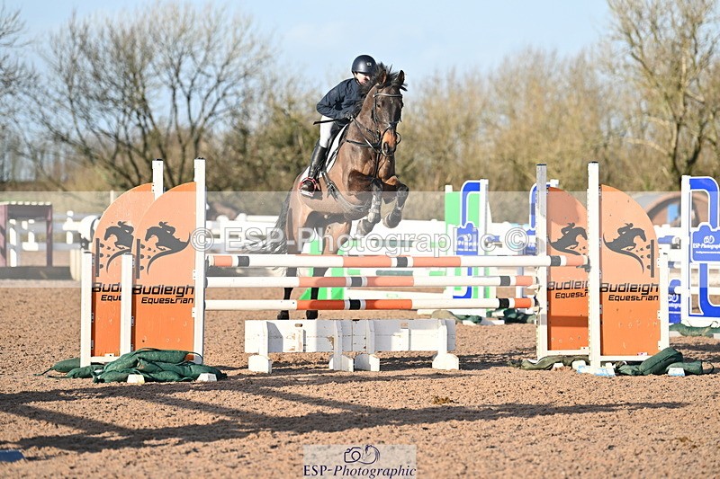 231210A-133850-02639 - Cls 20 Newcomers & 1.10m Open