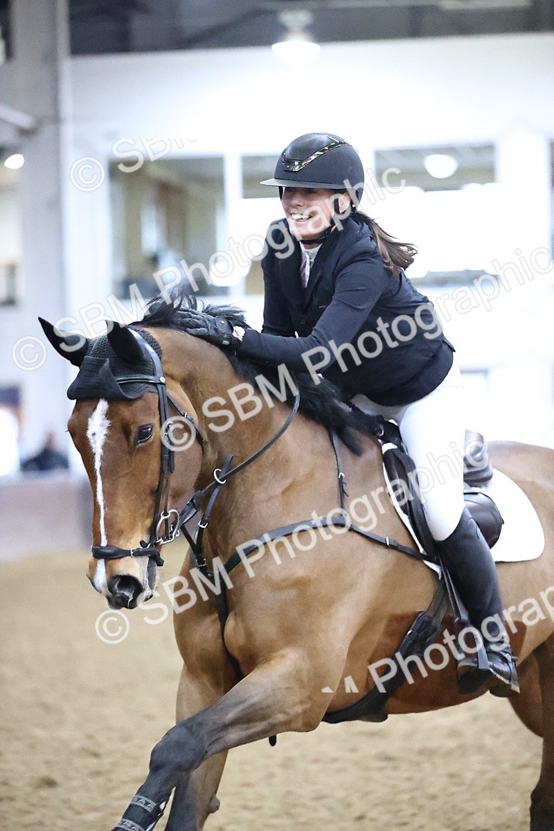 SBM_010207 - Class 25 - Equestrian Senior Foxhunter 1.20m