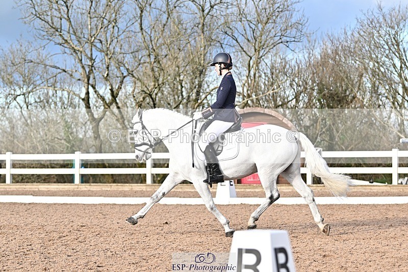 241214-130444-01829 - 111-Anya.Hitt-Cnoc.an.Noinin.Clover