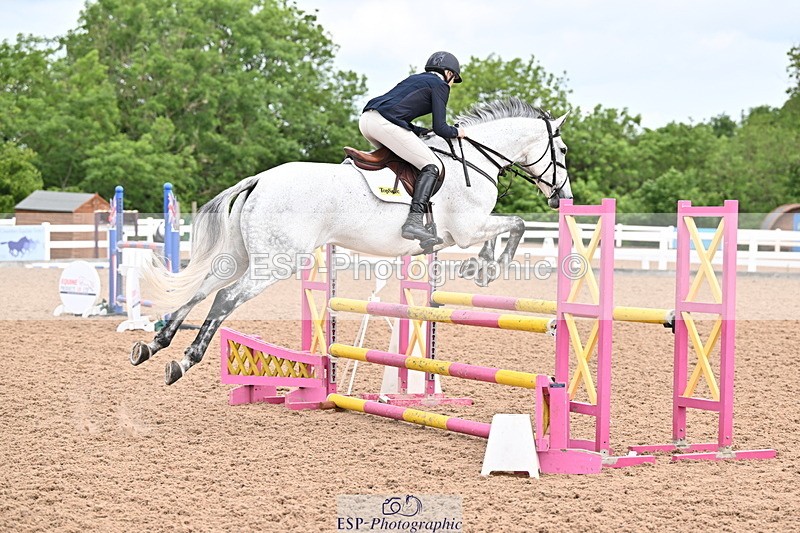 240605A-101557-00032 - Cls 1 British Novice and 90cm Open