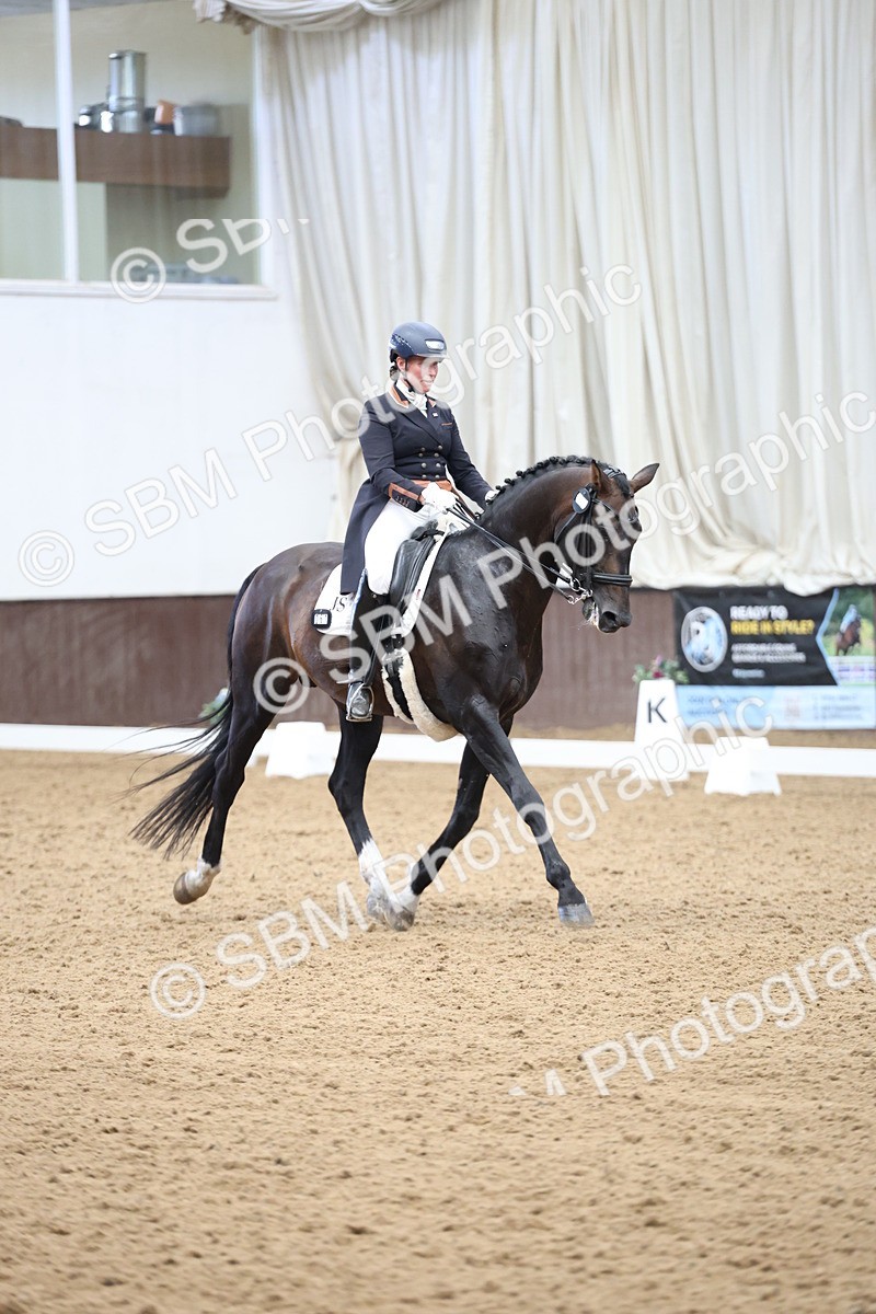 SBM_004421 - Class 9 - FEI Inter 1 Gold - 15.55-16.43