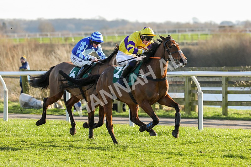 270224-Race 3-Chase A Fortune-8442 - Race 3