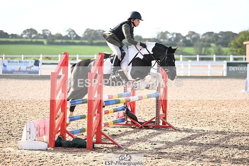 241026A-110143-00270 - SAT Cls 5 Pony British Novice and 80cm