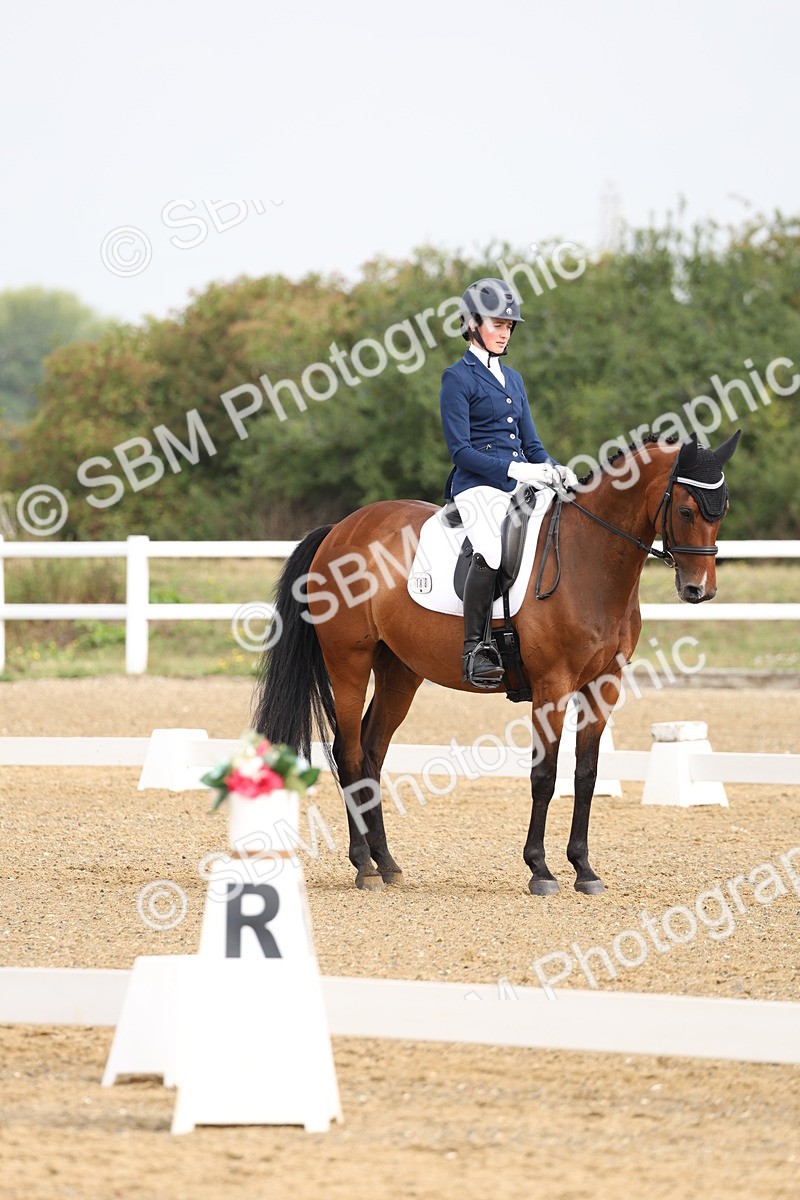 SBM_005468 - Class 6 - Novice 6 - 9.30-10.12