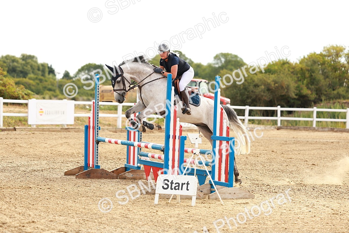 SBM_001970 - Class 8 - Clear Round