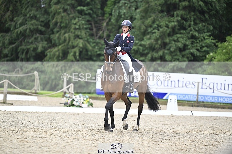 000101-204921-04235 - 409-MHS_SEVENTEEN-Rosalind_Canter