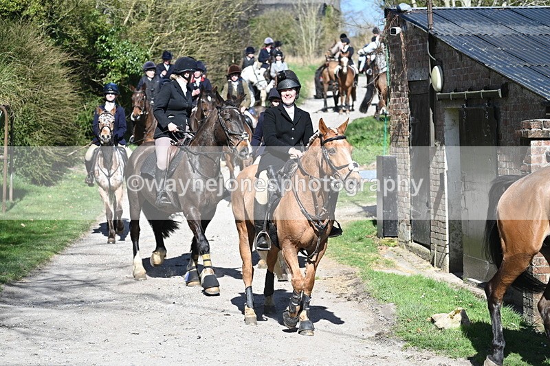 WJ7_9713 - Home for hunt tea !