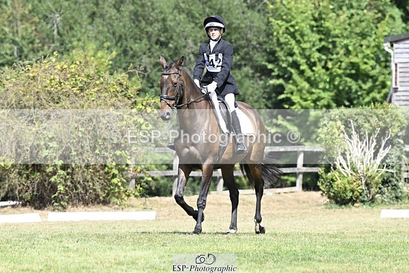 250822A-115235-22402 - DR 11.00 to 12.00