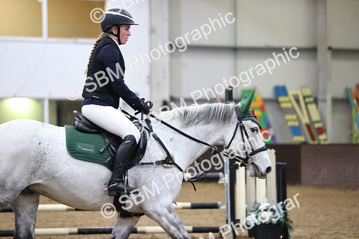SBM_002756_Class 8 - Senior British Novice - 90cm Open - Victoria