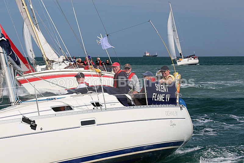 150627 SOLENT FLAME IV OCANIS 311 CLIPPER WT7A1080_S - ROUND THE ISLAND RACE - SATURDAY 27th JUNE 2015