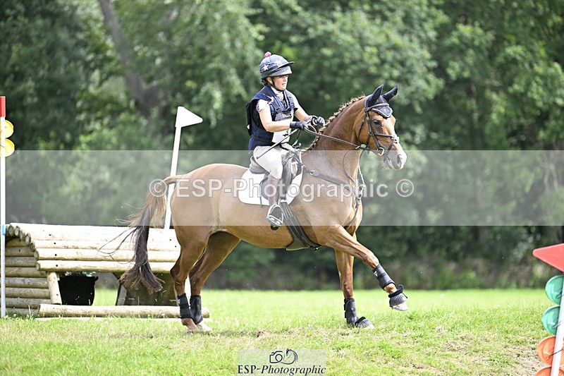 240804-115531-12185 - 369-Melissa_Joannides-STELLA_NOVA