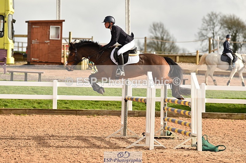 240210A-125830-01275 - Cls 9 Foxhunter & 1.10m Open