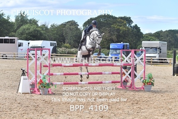 BPP_4109 - CLASS 8 Senior Newcomers/ 1.10m Open