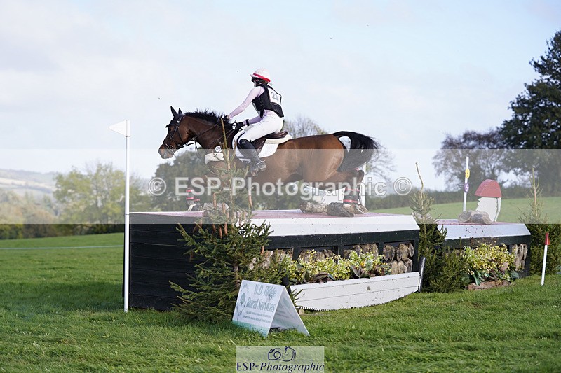 241025-153504-10486 - 227-Clementine.Crosthwaite.Eyre-LYJADOR