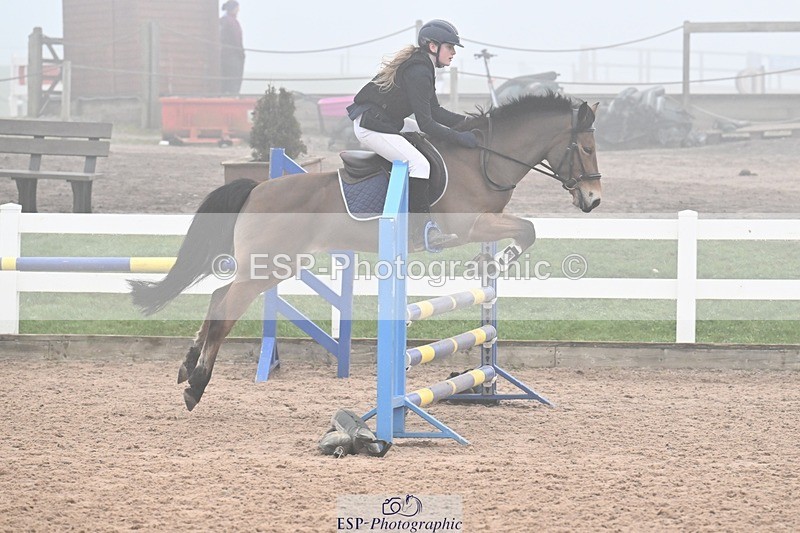 260308-143157-03243 - Cls 15 British Novice and 80cm