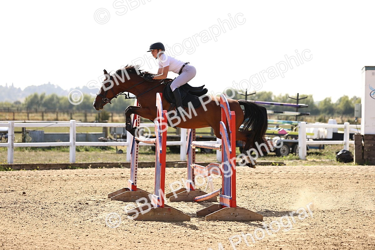 SBM_006931 - Class 13 - Senior Newcomers - 1.10m