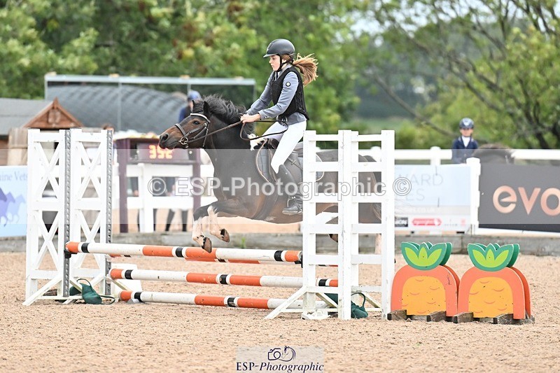 250920-100522-00112 - Cls 20+21 Club and Schools 60cm