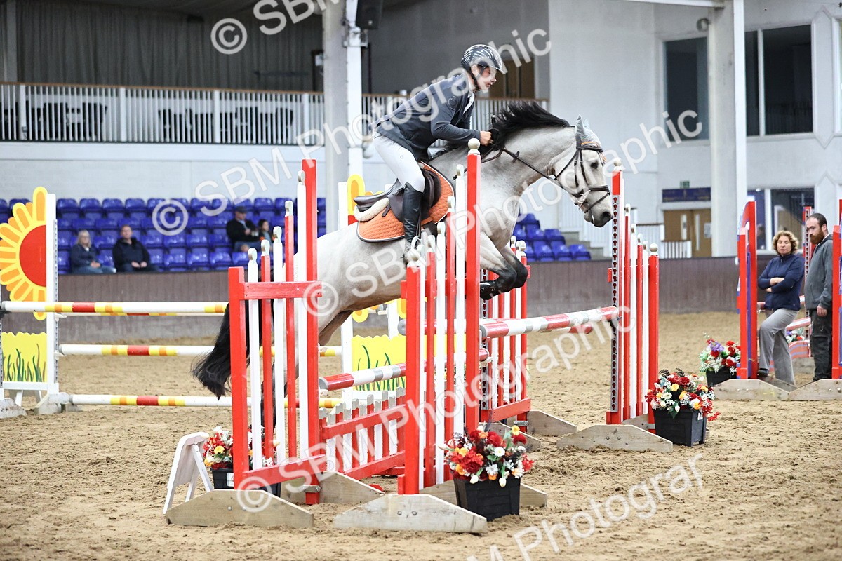 SBM_001203 - Class 5 - Blue Chip Pony Newcomers 1.00m Open