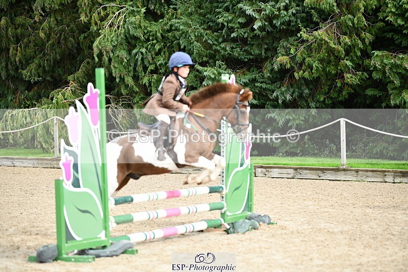 251004A-125524-01044 - Classes 6 & 7 60cm