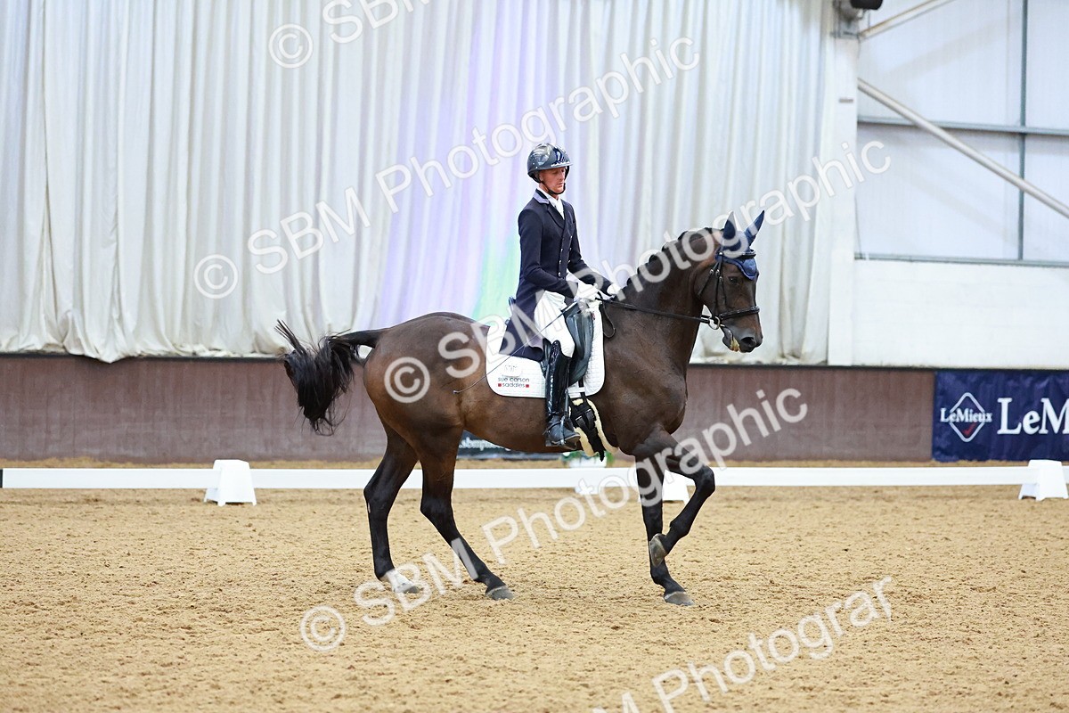 SBM_008029 - Class 9 - FEI INT II - 16.54.17.57