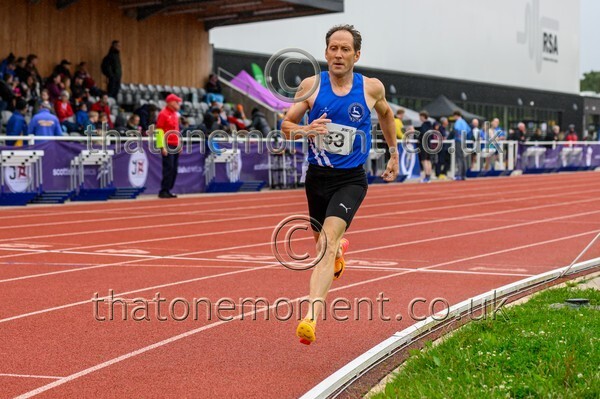 ComMast25-910083 - Track Male Set One