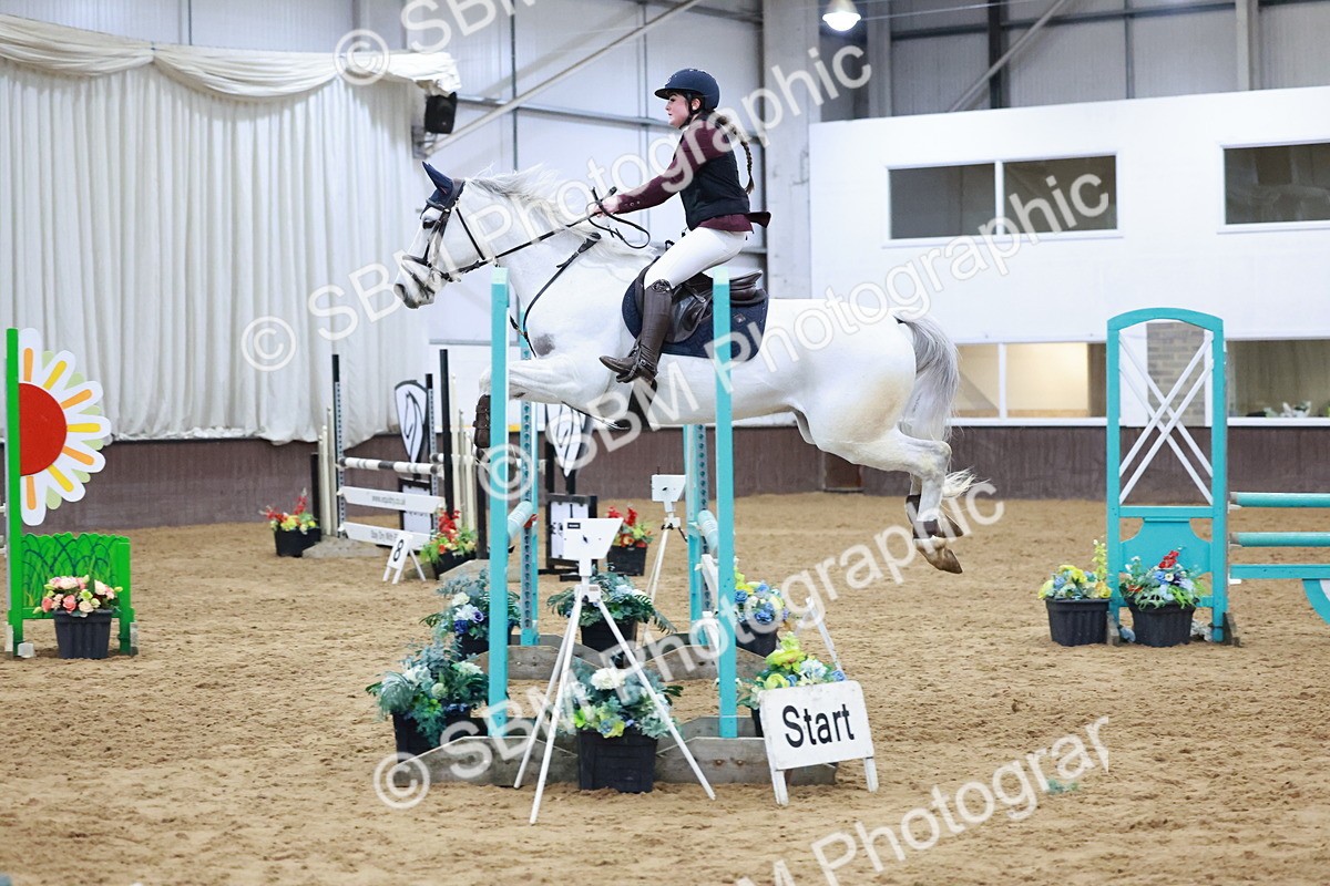 SBM_007593 - Class 24 - Nupafeed Supplements Senior Discovery/ 1m Open