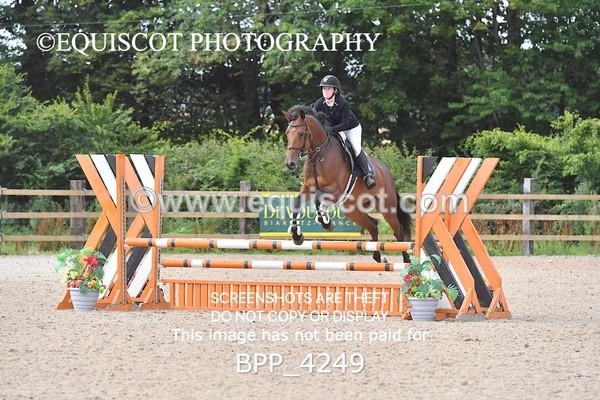 BPP_4249 - CLASS 12 SUN Senior British Novice/ 90cm Open