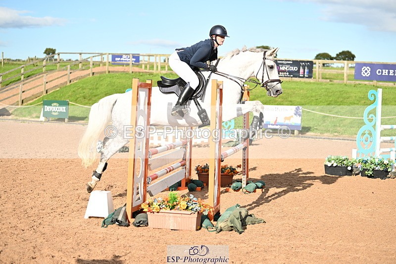 240912A-170213-02454 - Cls 7 Snr 90cm Open Speed Derby