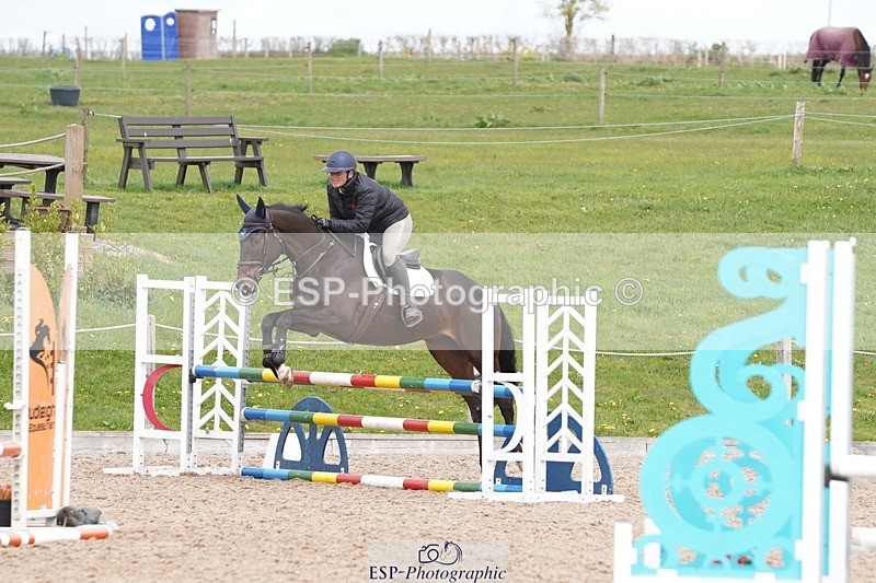 250414-135922-01052 - 90cm Round 2