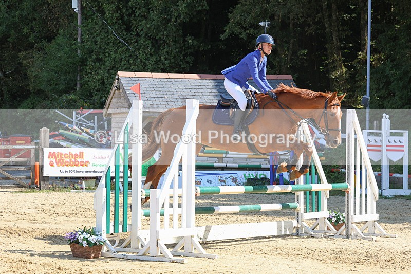 3E7A0940 - Class 4: Senior British Novice/90cm open