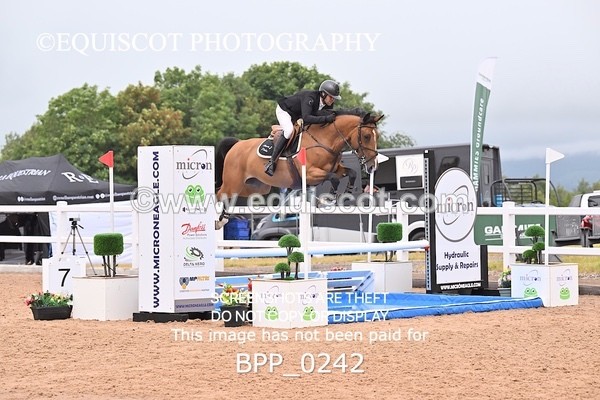 BPP_0242 - CLASS 25 SUN HOYS Redpost Equestrian Senior Foxhunter Second Round