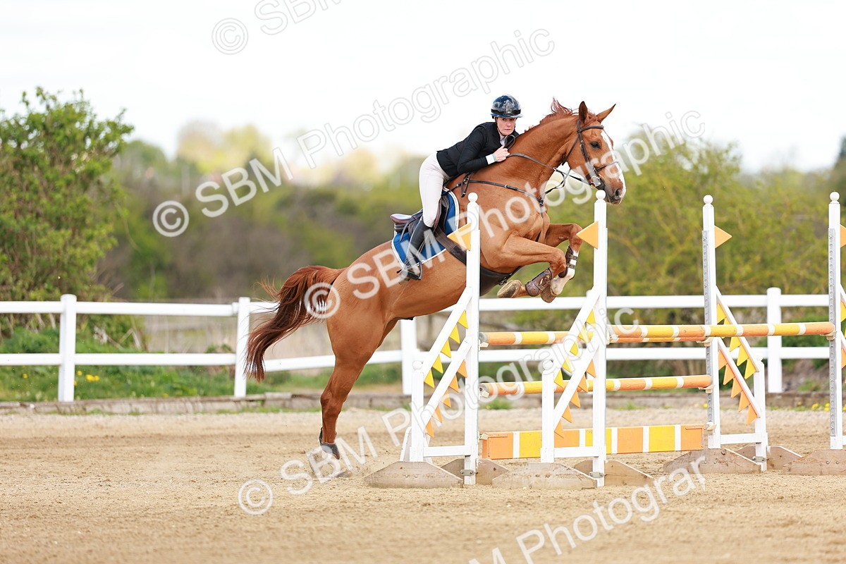 SBM_001899 - Class 4 - Senior Newcomers - 1.10m