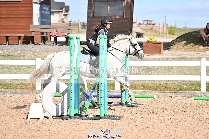 250821B-154018-00579 - Group B - Danielle
