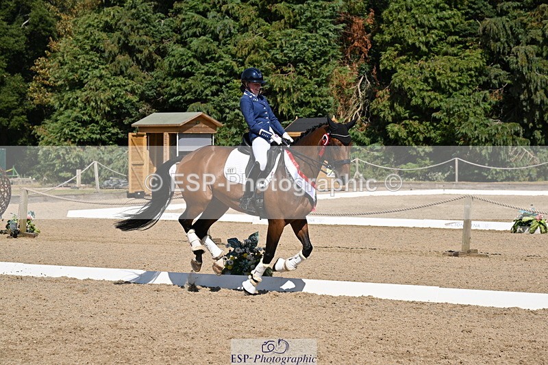 250810A-153328-08181 - Adv Medium SILVER Presentations