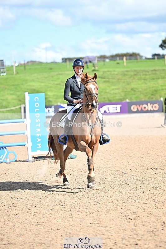 250924-125424-00299 - Cls 4 Newcomers and 1.10m Open