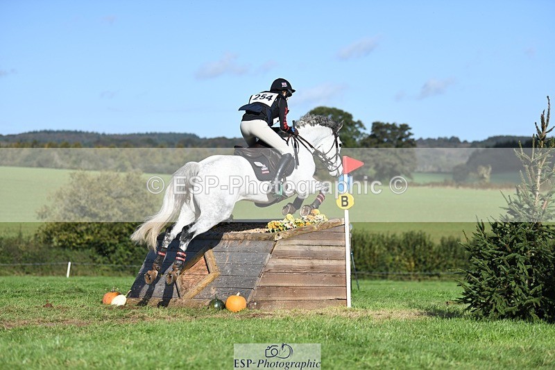 231022-113417-26243 - 254-WESTERN.OCALA-Charlotte.Keers-XC