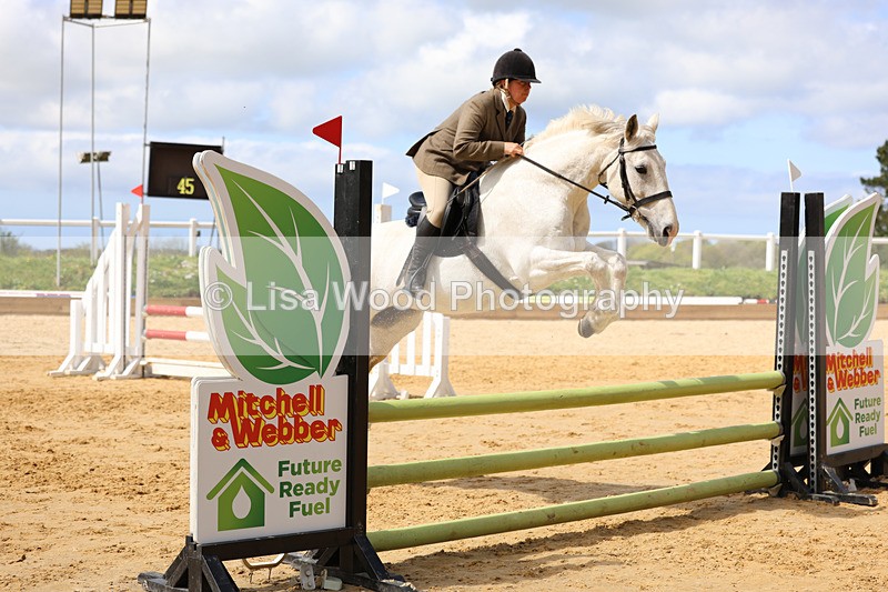 3E7A7450 - Class 9: 80cm Senior