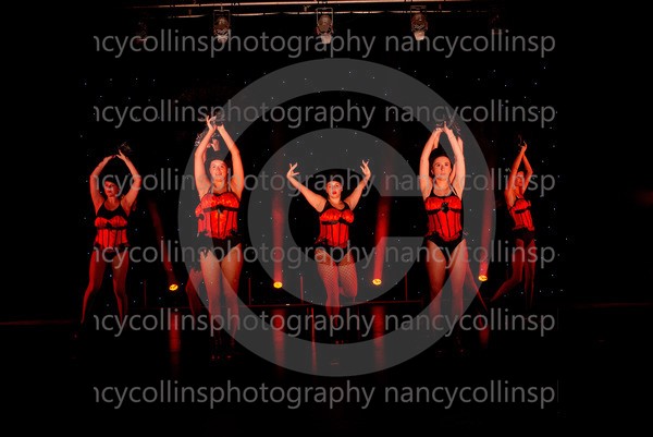 00132 - Show Me How Your Burlesque