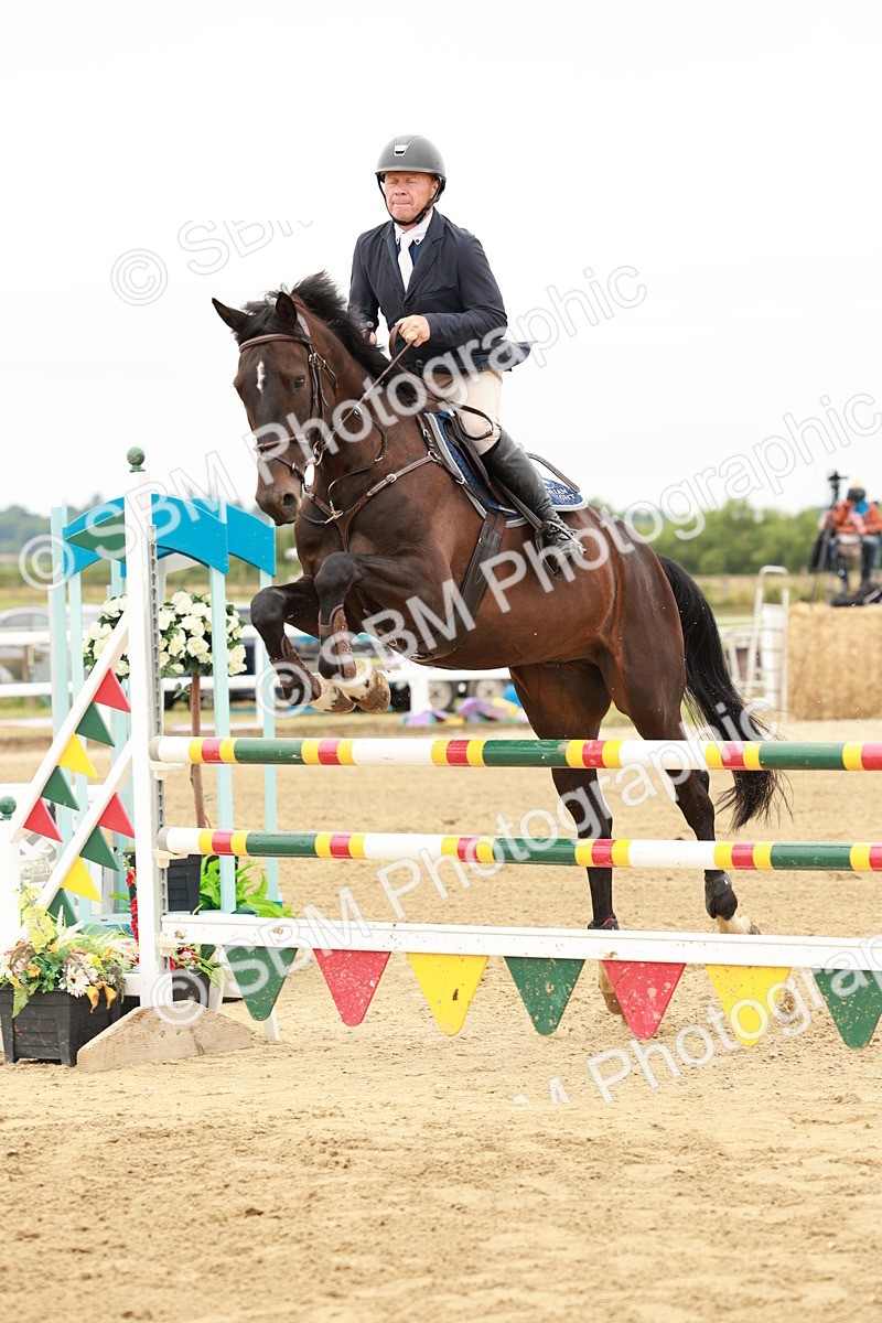 SBM_016785 - Class 20 - Senior Newcomers - 1.10m