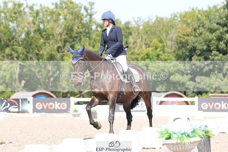 250817-131845-09633 - 195-Jacqui.BoltMocha.Fountain