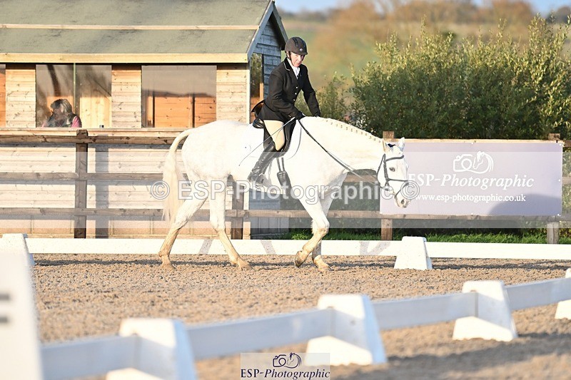 231105-154307-03109 - Cls 4 Novice 24 15.24 to 16.35 break