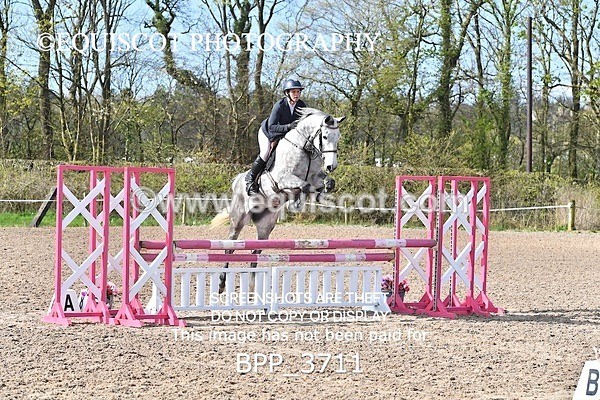 BPP_3711 - CLASS 3 FRI Senior British Novice/ 90cm Open