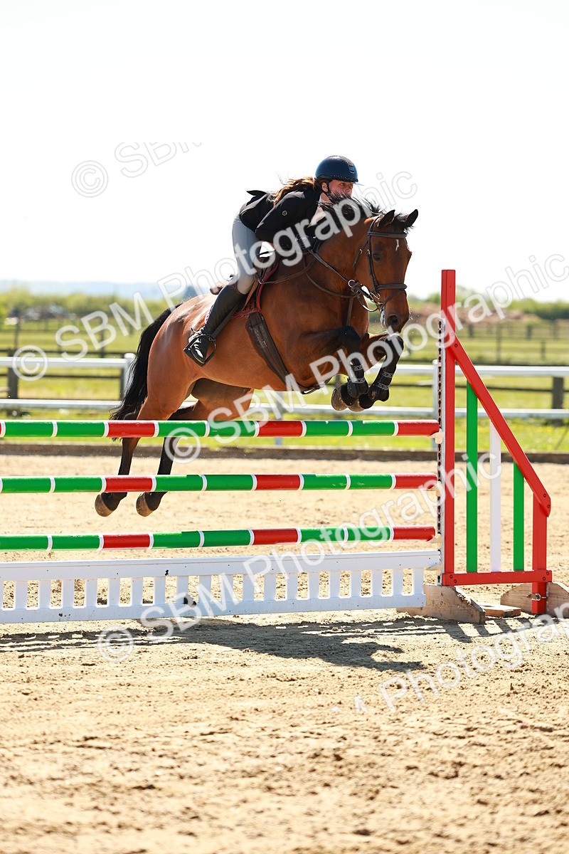 SBM_001370 - Class 4 - Senior Newcomers 1.10m