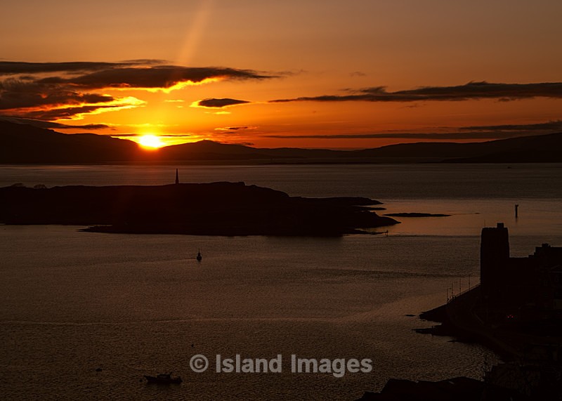 The sun setting over Mull - Oban